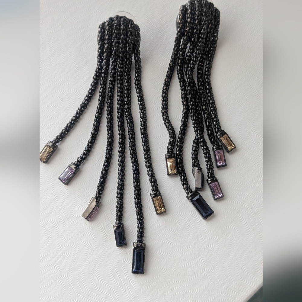 Elegant Black and Gold Dangle‎ Earrings